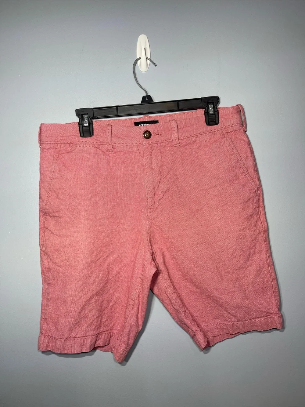 Express Classic Stretch Slim Salmon Shorts At the Knee 9” Inseam Men Sz 32